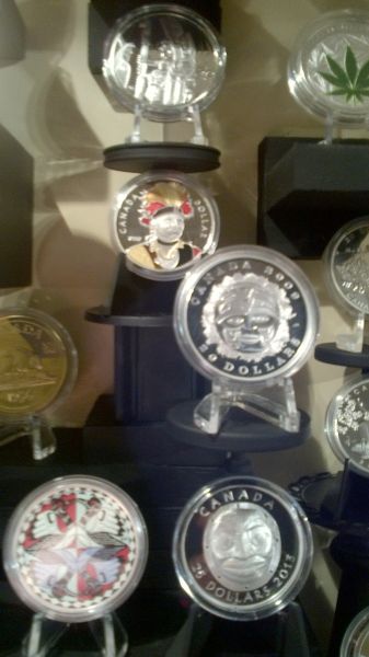2013-$25-Pure-Silver-Coin---Grandmother-Moon-Mask